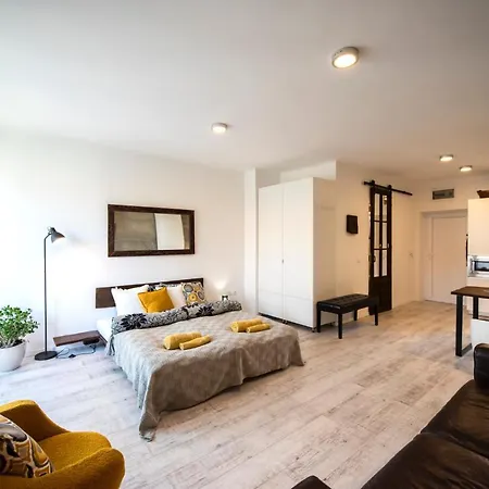 Διαμέρισμα Loft Apartman Πετς